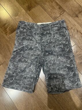 GAP KIDS • Boys’ Grey Shark-Print Cotton Shorts